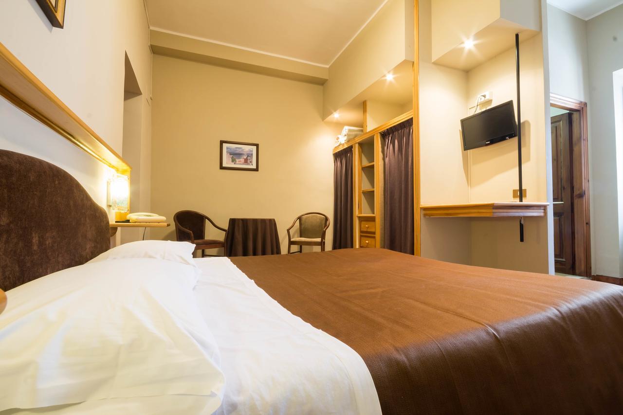 פסקאסרולי Hotel Alle Vecchie Arcate מראה חיצוני תמונה