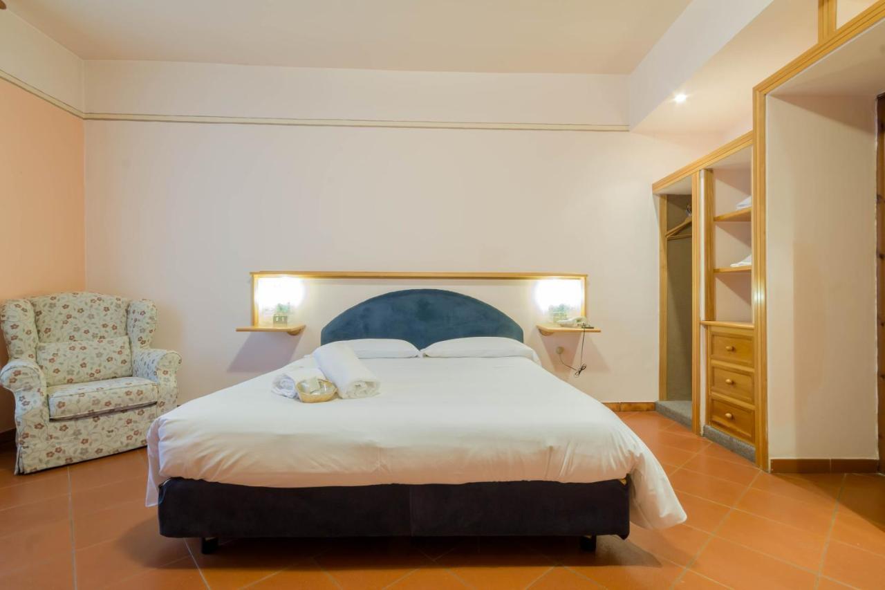 פסקאסרולי Hotel Alle Vecchie Arcate מראה חיצוני תמונה